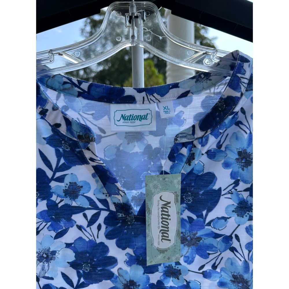 National Woman Wild Blue Rose Floral Split Neck Short Sleeve Top XL Blue White